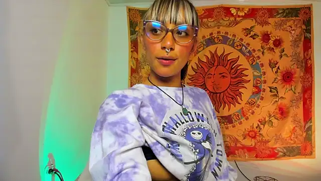 Snapshot of Demeter__ chatting on June 11, 2026, 2:53 am Demeter online show from June 11, 2026, 2:53 am