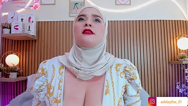 ashleyfox 01 online show from February 21, 2025, 11:22 am