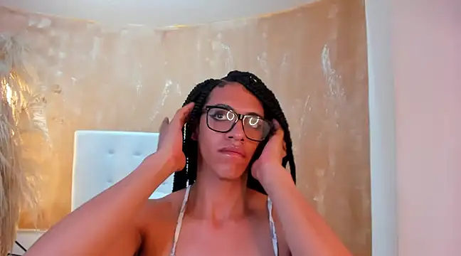 APRILL FOXX online show from March 6, 2025, 6:52 am