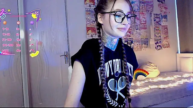 Milky way UwU online show from September 19, 2025, 7:34 am