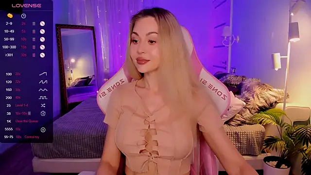 AdeleRoberts online show from May 12, 2026, 2:08 am