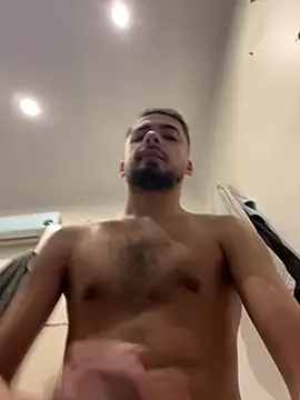 romain698 online show from February 13, 2026, 8:36 am