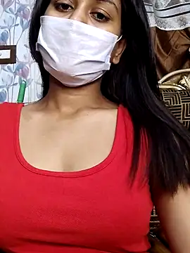 Snapshot of its_sophiaa chatting on May 20, 2026, 9:28 am its sophiaa online show from May 20, 2026, 9:28 am