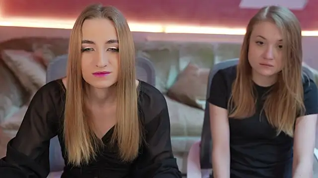 Snapshot of Tess_LovelyWest chatting on March 17, 2025, 11:31 am Tess LovelyWest online show from March 17, 2025, 11:31 am