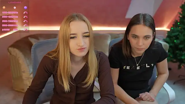 Snapshot of Tess_LovelyWest chatting on December 16, 2024, 4:27 pm Tess LovelyWest online show from December 16, 2024, 4:27 pm