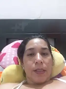 esterellita online show from October 7, 2025, 3:07 am