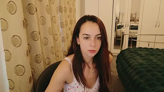 karlaolivia online show from March 13, 2025, 3:17 pm