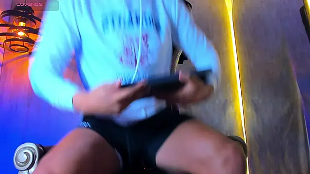 thaddeus king online show from September 26, 2025, 11:44 pm