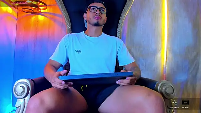 thaddeus king online show from November 3, 2025, 10:57 pm