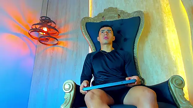 thaddeus king online show from March 14, 2025, 10:49 pm