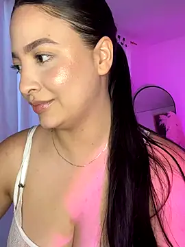 NathRossi online show from September 19, 2025, 10:58 pm