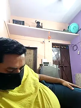 bobbyronak online show from November 18, 2025, 7:06 pm