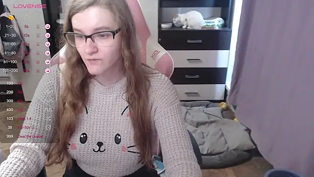 Tomato Tease online show from September 18, 2025, 12:30 pm