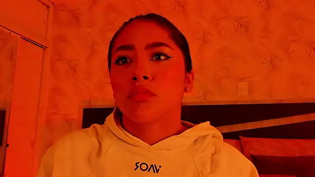 nicolle pierce online show from March 23, 2026, 10:48 am