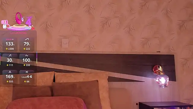 nicolle pierce online show from February 23, 2026, 1:23 pm