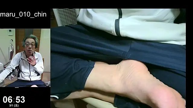 Snapshot of mama010-chan chatting on February 28, 2025, 9:55 pm mama010-chan online show from February 28, 2025, 9:55 pm