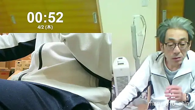 mama010-chan online show from April 1, 2026, 3:53 pm