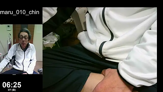 Snapshot of mama010-chan chatting on March 7, 2025, 9:27 pm mama010-chan online show from March 7, 2025, 9:27 pm