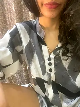 Divyaa69 online show from October 3, 2025, 4:03 am