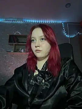 Snapshot of KarolinaCherry chatting on December 2, 2024, 4:26 pm KarolinaCherry online show from December 2, 2024, 4:26 pm
