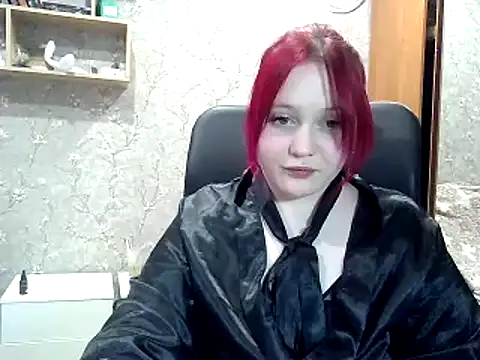 Snapshot of KarolinaCherry chatting on December 3, 2024, 6:44 pm KarolinaCherry online show from December 3, 2024, 6:44 pm