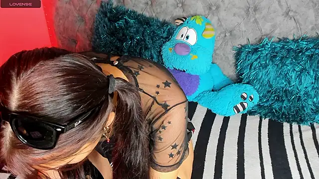 abigail smith18 online show from December 5, 2024, 8:06 pm