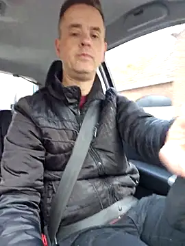 Hectorthyssen1 online show from March 12, 2025, 4:02 pm