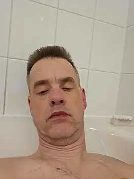 Hectorthyssen1 online show from March 14, 2025, 5:46 pm