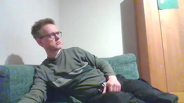 Hectorthyssen1 online show from March 6, 2025, 11:20 pm