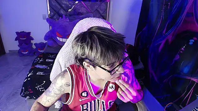 Zacktk7 online show from April 21, 2026, 2:51 am