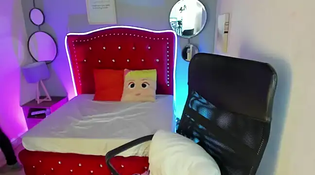 Namiko Park online show from January 31, 2025, 5:21 pm