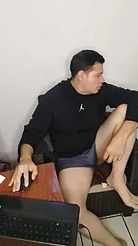 miketripi420 online show from April 3, 2026, 11:49 am