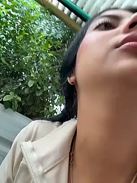 Baby Niels online show from April 10, 2026, 2:02 pm