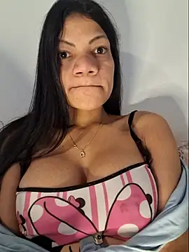 charllottebrasilian online show from July 4, 2026, 11:38 am