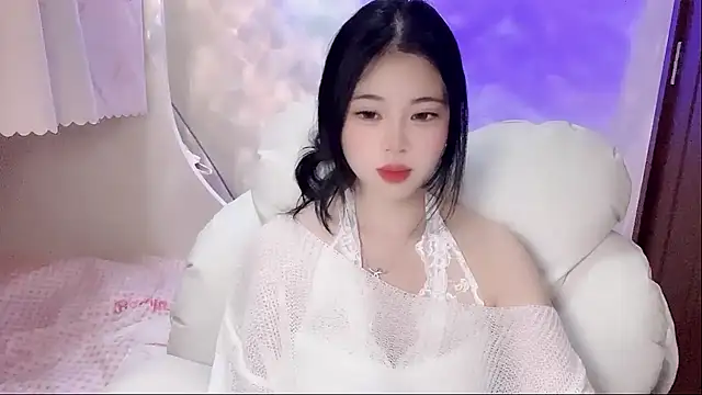 HelloKitty-qiqi online show from January 3, 2025, 2:40 pm