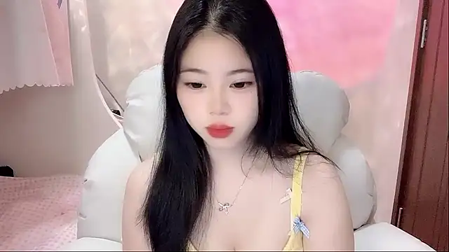 HelloKitty-qiqi online show from January 15, 2025, 3:33 am