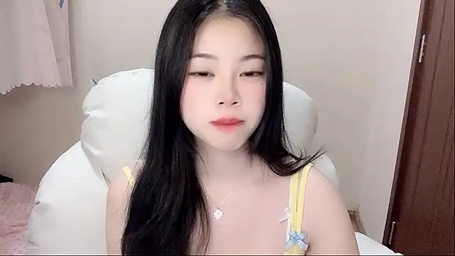 HelloKitty-qiqi online show from January 15, 2025, 1:09 pm