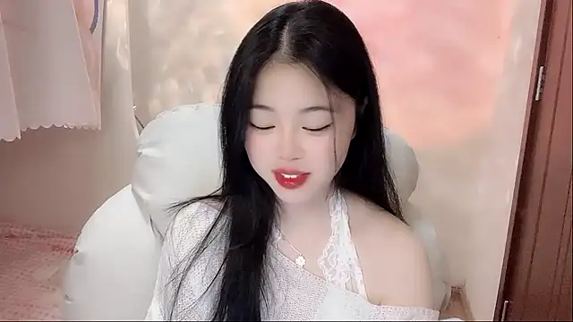 HelloKitty-qiqi online show from January 19, 2025, 3:39 am