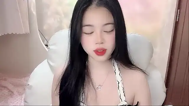 HelloKitty-qiqi online show from January 14, 2025, 1:17 pm