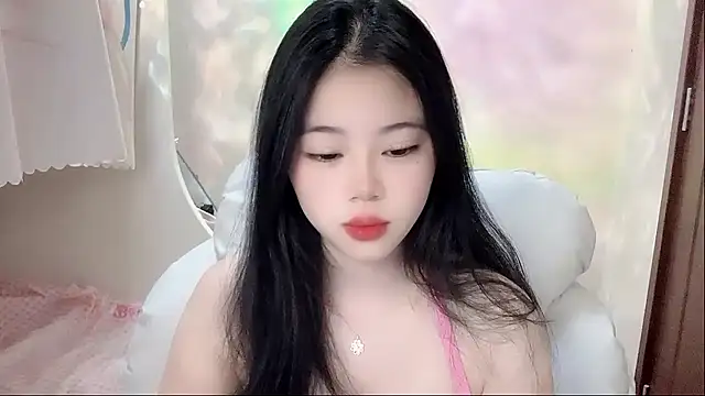 HelloKitty-qiqi online show from January 18, 2025, 3:42 am