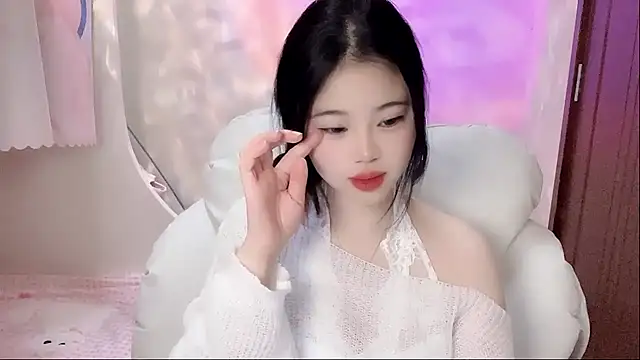 HelloKitty-qiqi online show from January 4, 2025, 5:16 am