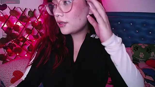 zarquita99 online show from March 21, 2025, 6:49 am