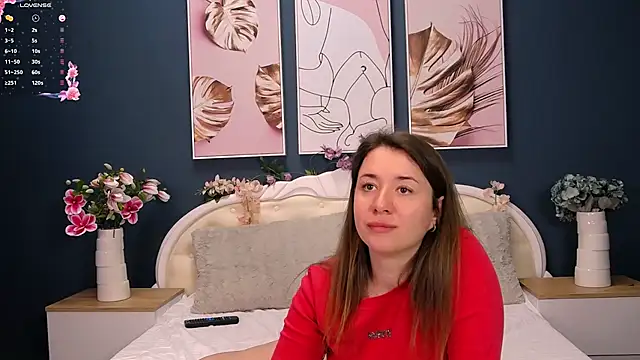 LeonnaJones online show from March 17, 2025, 9:44 am