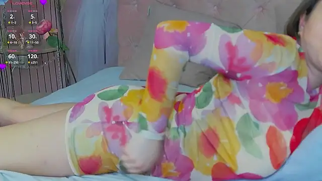 LeonnaJones online show from March 18, 2025, 6:50 pm