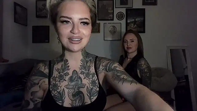 Snapshot of Alexandersonxo chatting on November 28, 2025, 7:03 pm Alexandersonxo online show from November 28, 2025, 7:03 pm