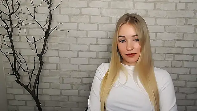 Queen ofLove online show from December 21, 2024, 10:39 am