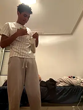 Ryan-hot online show from October 2, 2025, 2:09 pm