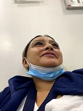 Keittly  online show from November 6, 2025, 7:29 pm