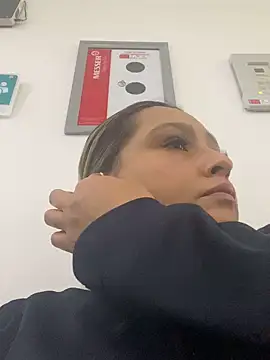 Keittly  online show from October 1, 2025, 2:32 pm