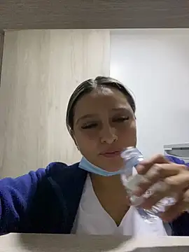 Keittly  online show from October 21, 2025, 3:39 am